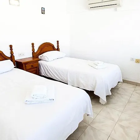 Skol 701. One Bedroom Duplex With Exceptional Sea Views. Apartmán Marbella