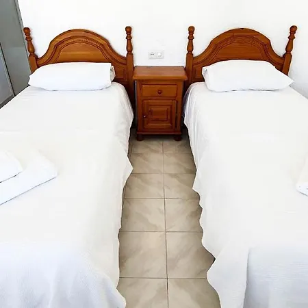 Skol 701. One Bedroom Duplex With Exceptional Sea Views. Apartmán Marbella