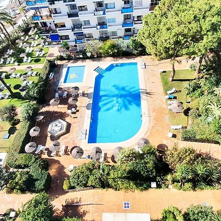 Skol 701. One Bedroom Duplex With Exceptional Sea Views. Appartement *