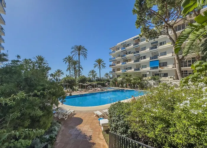 Skol 701. One Bedroom Duplex With Exceptional Sea Views.