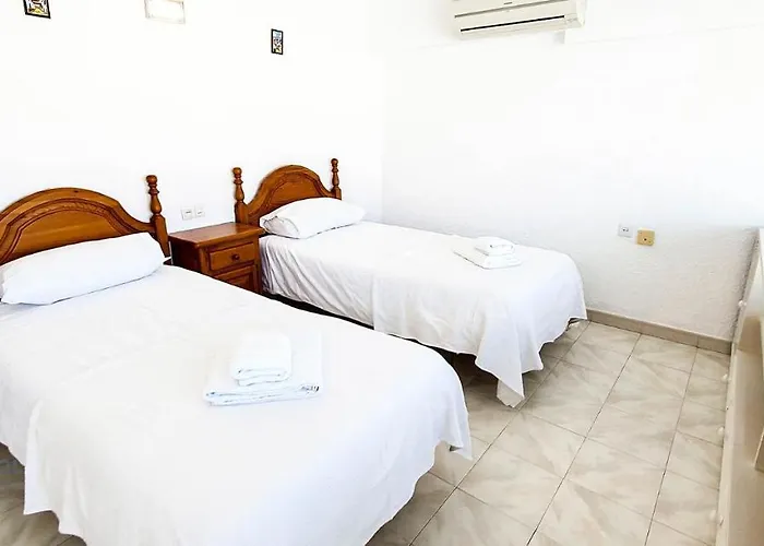 Skol 701. One Bedroom Duplex With Exceptional Sea Views. アパート マルベーリャ
