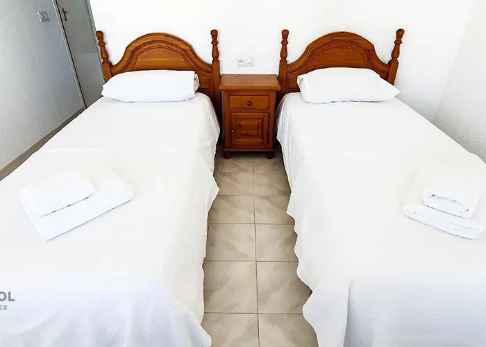 Skol 701. One Bedroom Duplex With Exceptional Sea Views. アパート マルベーリャ