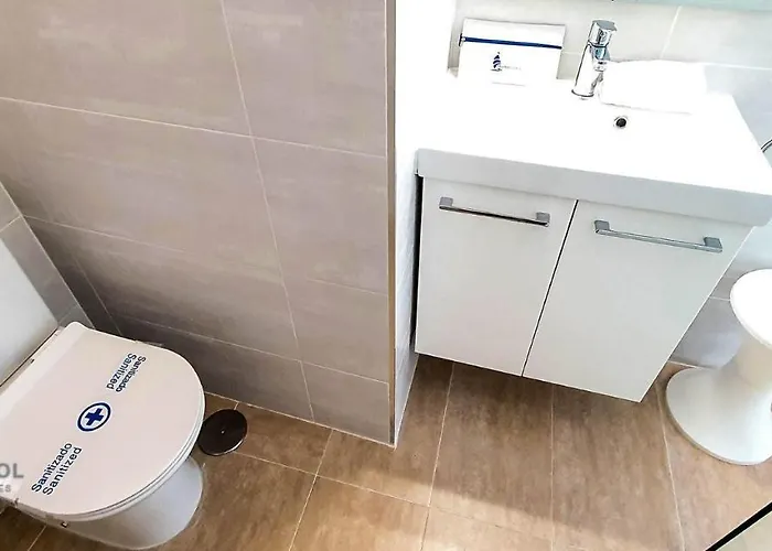 Skol 701. One Bedroom Duplex With Exceptional Sea Views. شقة