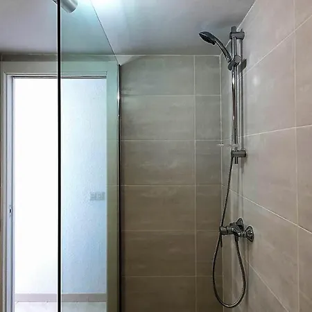 Skol 701. One Bedroom Duplex With Exceptional Sea Views. * מארבלה