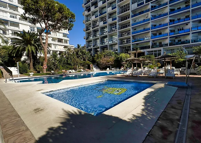 Skol 701. One Bedroom Duplex With Exceptional Sea Views. Apartamento